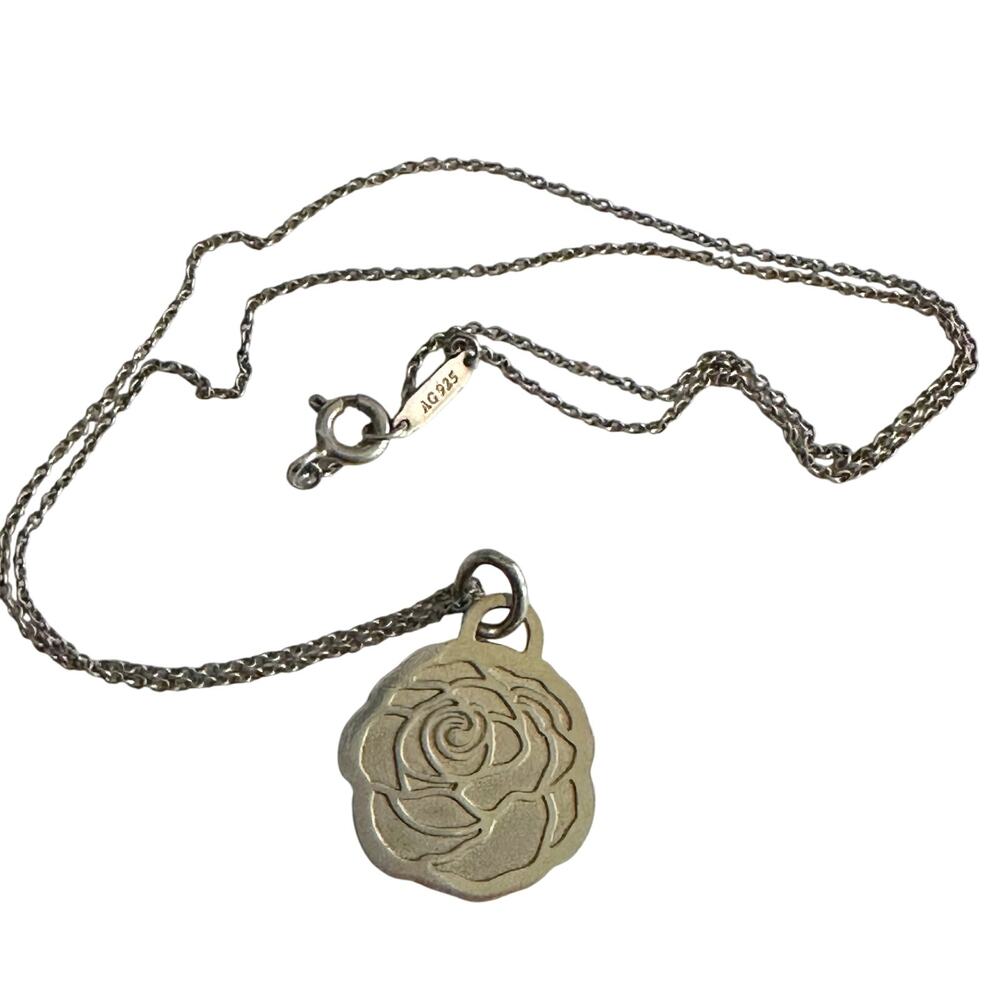 Tiffany and Co GO WOMEN 2017 Rose Necklace 16" - Picture 5 of 16